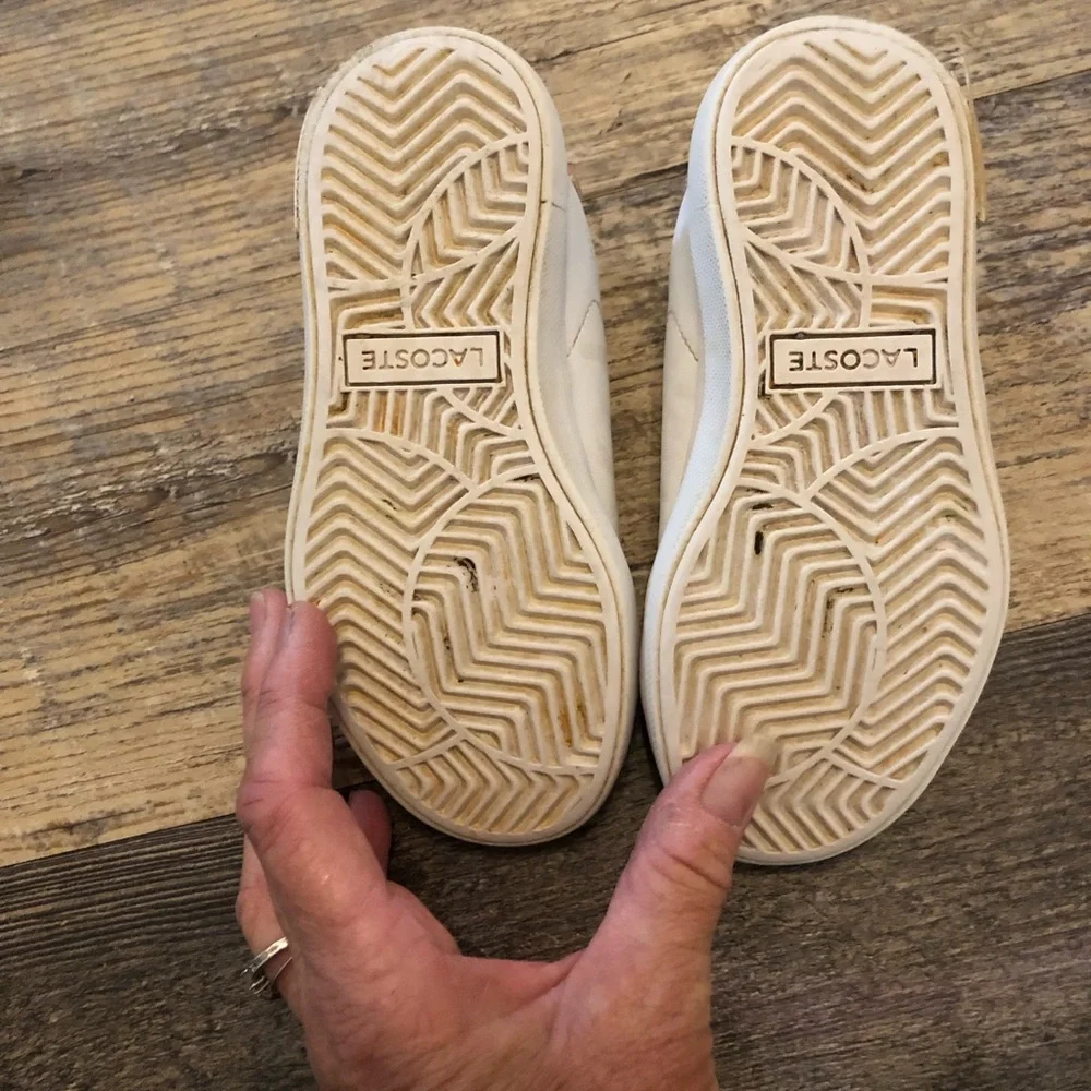 toddler Lacoste shoes size 8 GUC